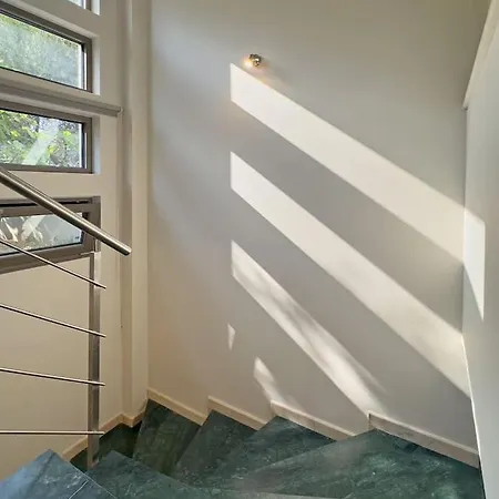 アパート Helios カラマタ